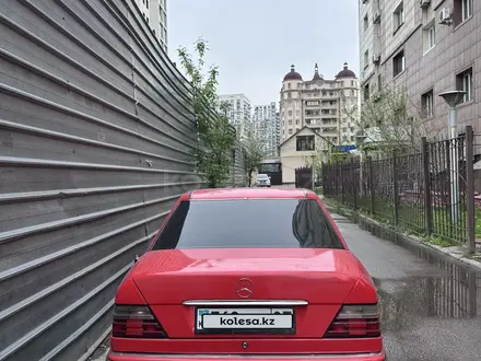 Mercedes-Benz E 280 1994 года за 2 300 000 тг. в Алматы – фото 3