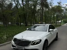 Mercedes-Benz E-Class, 2016
