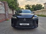 Lexus RX 500h 2025 года за 43 800 000 тг. в Алматы – фото 2