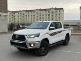 Toyota Hilux 2024 года за 21 300 000 тг. в Актау