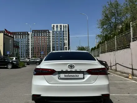 Toyota Camry 2021 года за 19 000 000 тг. в Алматы – фото 7