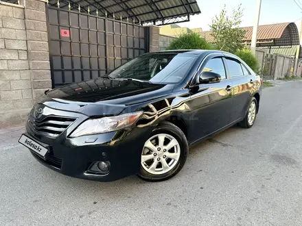 Toyota Camry 2010 года за 7 300 000 тг. в Тараз