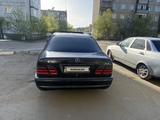 Mercedes-Benz E 320 1998 годаfor2 100 000 тг. в Сатпаев – фото 5