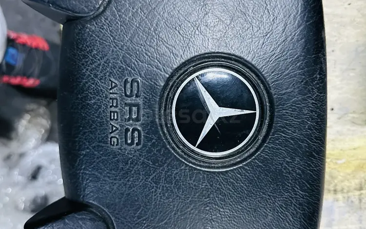 W202 w210 SRS airbag подушка рулья мерседеса за 30 000 тг. в Алматы