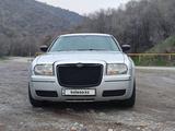 Chrysler 300C 2005 года за 5 500 000 тг. в Алматы – фото 2