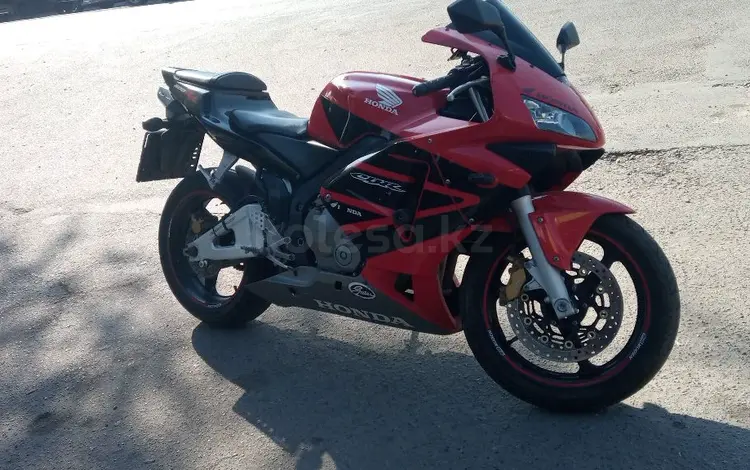 Honda  CBR 600F 2003 года за 2 300 000 тг. в Алматы