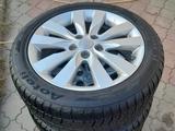 Резина с дисками за 220 000 тг. в Актобе