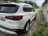 BMW X5 2019 года за 36 990 000 тг. в Алматы – фото 3