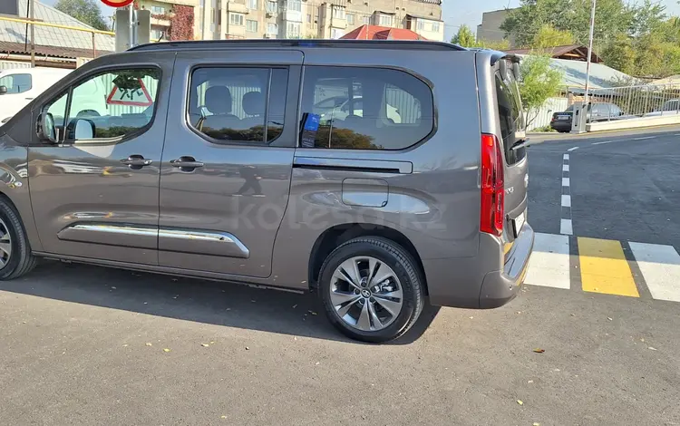 Toyota ProAce Verso 2023 года за 27 500 000 тг. в Алматы