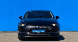 Hyundai Sonata 2020 года за 10 720 000 тг. в Алматы – фото 2