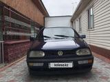 Volkswagen Golf 1993 годаүшін1 300 000 тг. в Есик