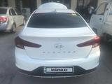 Hyundai Elantra 2020 года за 8 000 000 тг. в Шымкент – фото 4