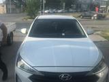 Hyundai Elantra 2020 года за 8 000 000 тг. в Шымкент – фото 3