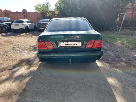 Mercedes-Benz E 200 1997 года за 2 200 000 тг. в Аркалык – фото 4