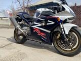 Honda  CBR 954RR Fireblade 2004 годаүшін2 400 000 тг. в Павлодар – фото 2