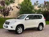 Toyota Land Cruiser Prado 2010 года за 14 400 000 тг. в Алматы – фото 5