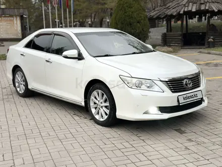 Toyota Camry 2012 года за 11 300 000 тг. в Алматы – фото 2