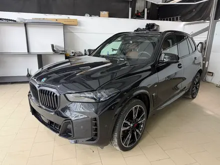 BMW X5 2024 года за 62 900 000 тг. в Костанай – фото 11