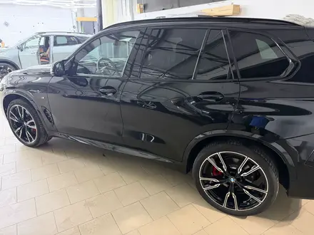 BMW X5 2024 года за 62 900 000 тг. в Костанай – фото 16