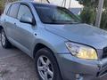 Toyota RAV4 2007 года за 4 900 000 тг. в Уральск – фото 2