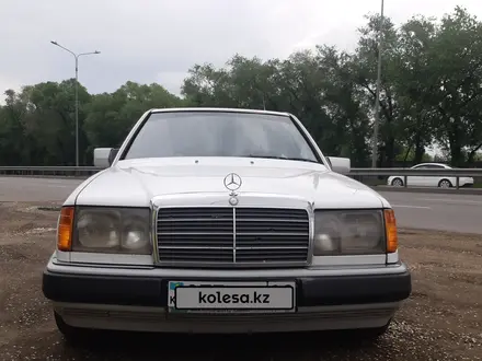 Mercedes-Benz E 200 1992 года за 1 500 000 тг. в Алматы – фото 9