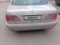 Mercedes-Benz E 230 1996 годаfor1 800 000 тг. в Астана – фото 3