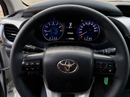 Toyota Hilux 2016 года за 15 400 000 тг. в Алматы – фото 21