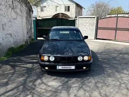 BMW 525 1990 года за 800 000 тг. в Алматы – фото 5