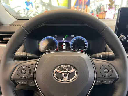 Toyota RAV4 Luxe 2025 года за 22 119 605 тг. в Алматы – фото 8