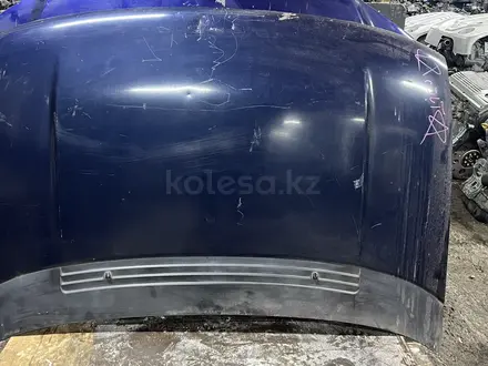 Капот Митсубиси Спейс Вагон за 50 000 тг. в Астана