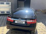 Toyota Camry 2013 года за 7 600 000 тг. в Актау – фото 3