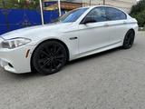 BMW 550 2011 года за 10 000 000 тг. в Атырау – фото 4