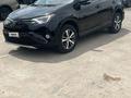 Toyota RAV4 2018 года за 9 000 000 тг. в Атырау