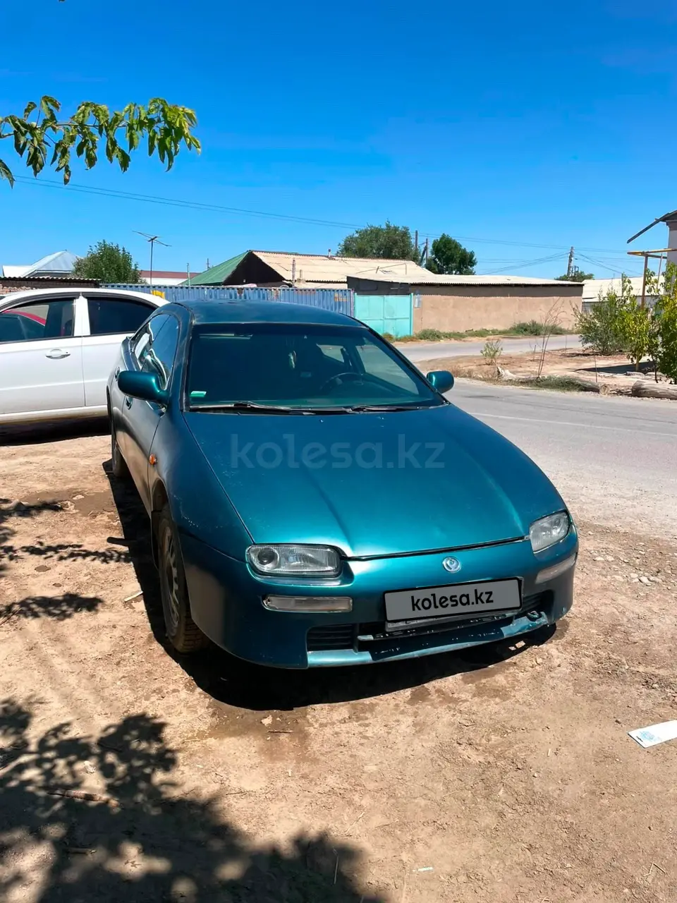 Mazda 323, 1995