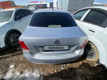 Volkswagen Polo 2011 года за 2 598 732 тг. в Астана – фото 2