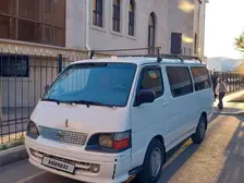 Toyota HiAce, 2004