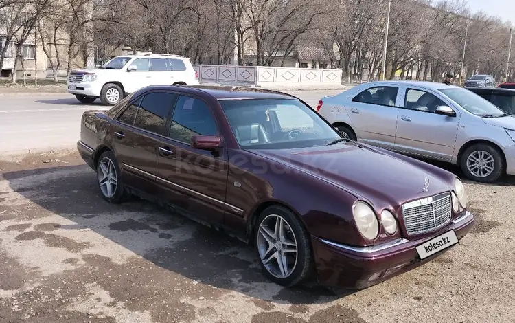 Mercedes-Benz E 320 1996 годаүшін2 600 000 тг. в Тараз