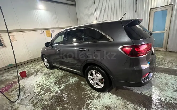 Kia Sorento 2018 годаүшін9 500 000 тг. в Усть-Каменогорск