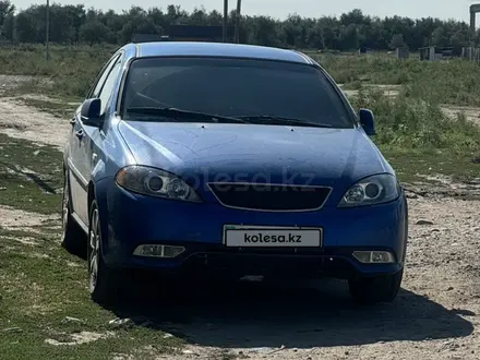 Daewoo Gentra 2014 года за 4 500 000 тг. в Алматы – фото 2