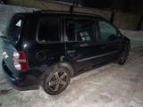 Volkswagen Touran 2010 года за 2 500 000 тг. в Уральск – фото 2