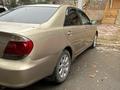 Toyota Camry 2005 годаүшін5 900 000 тг. в Жезказган – фото 2