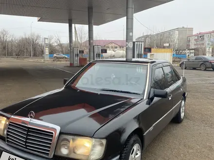 Mercedes-Benz E 220 1993 года за 1 850 000 тг. в Жезказган – фото 19