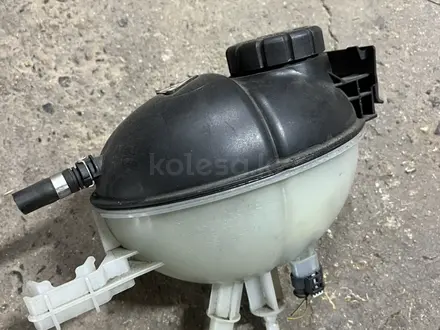 Бачок расширителя w212 w204 бачок расширительный за 20 000 тг. в Караганда