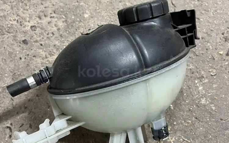 Бачок расширителя w212 w204 бачок расширительный за 20 000 тг. в Караганда