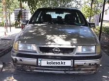 Opel Vectra, 1992