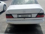 Mercedes-Benz E 200 1990 годаүшін550 000 тг. в Сарканд – фото 2