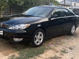 Toyota Camry 2005 года за 5 000 000 тг. в Кульсары – фото 2