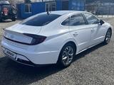 Hyundai Sonata 2022 года за 11 500 000 тг. в Усть-Каменогорск – фото 3