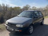 Volkswagen Golf 1994 годаүшін1 400 000 тг. в Алматы