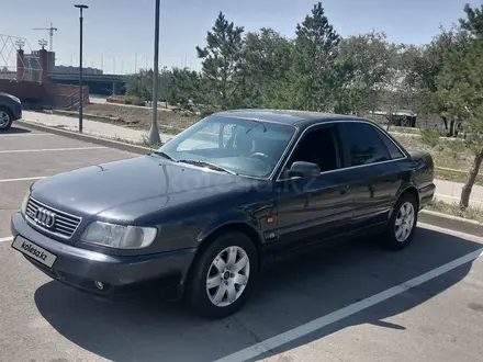 Audi A6 1995 года за 2 650 000 тг. в Астана